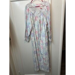 Erika Taylor Intimates Floral Flannel Nightgown Lace Trim Pastel Pink Blue 2X